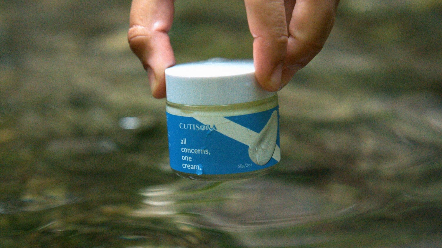 Какво е хиалуронова киселина и какви са ползите от хиалурон за лице?